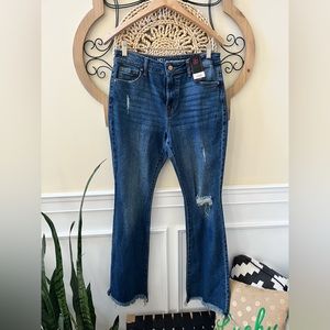 NO BOUNDARIES NWT flare jeans.  Size 9